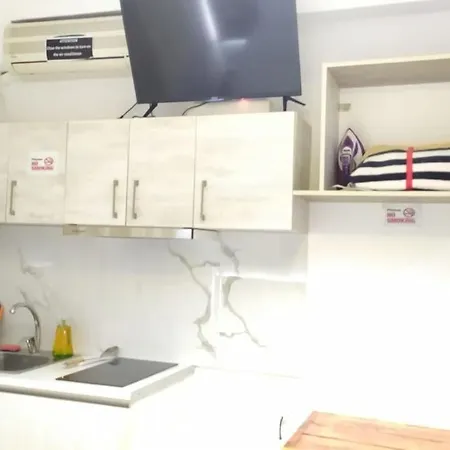Downtown With Self Check-in 24/7. Tirana